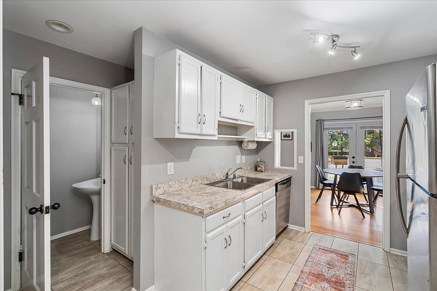 Furnished Finder property 688735_1 photo 13