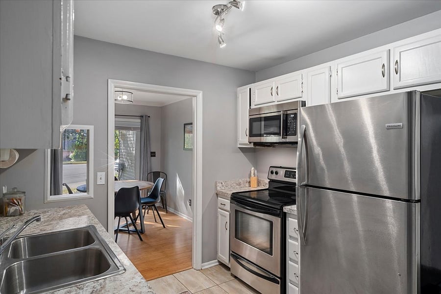 Furnished Finder property 688735_1 photo 8