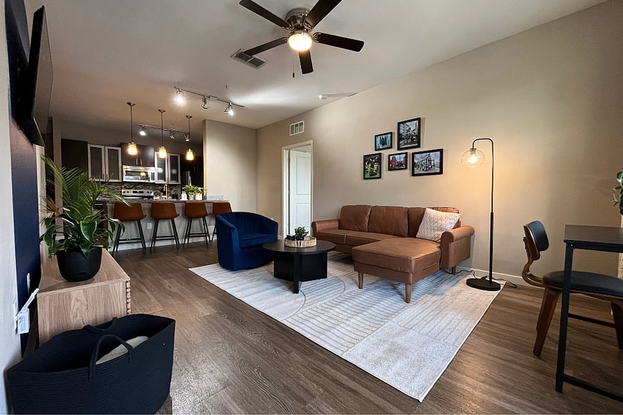 Furnished Finder property 688739_1 photo 3