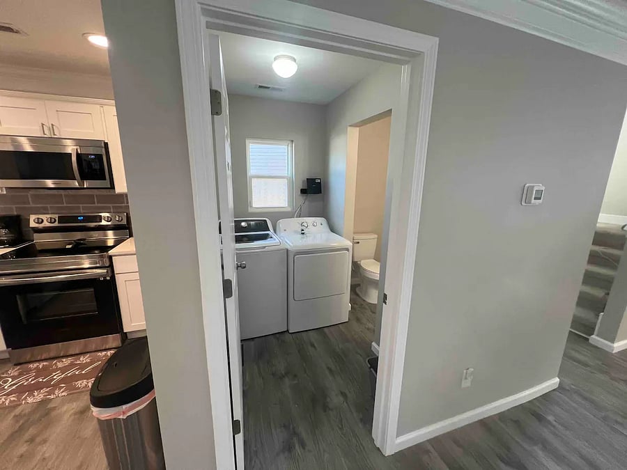 Furnished Finder property 688860_1 photo 15
