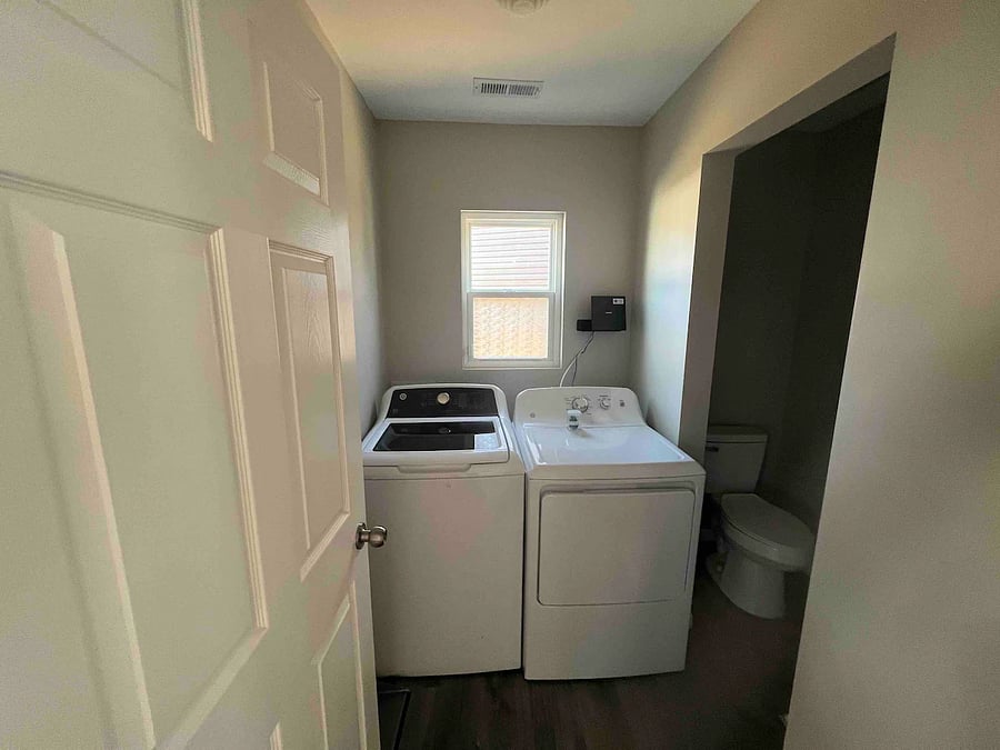 Furnished Finder property 688860_1 photo 17