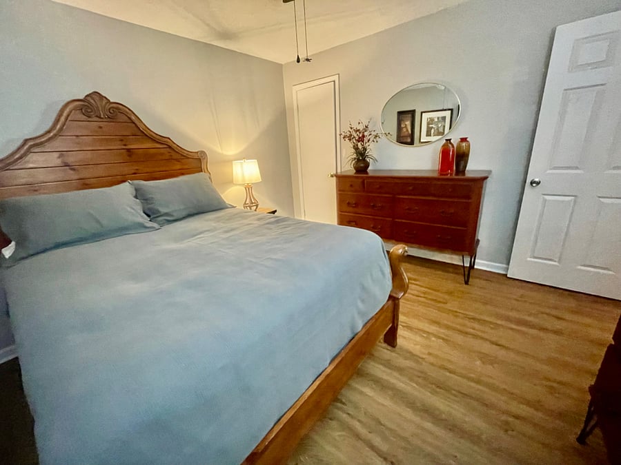 Queen Bed with plenty of storage areas
