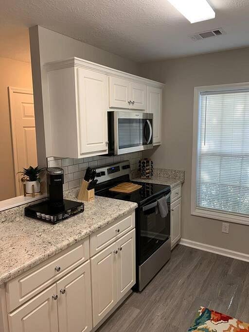 Furnished Finder property 688957_1 photo 3