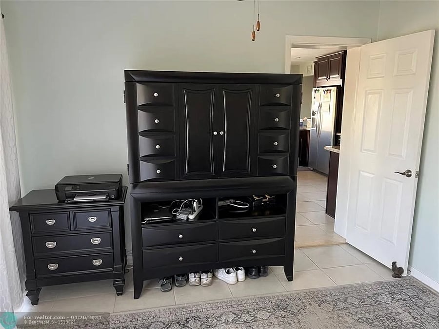 Furnished Finder property 689005_1 photo 4