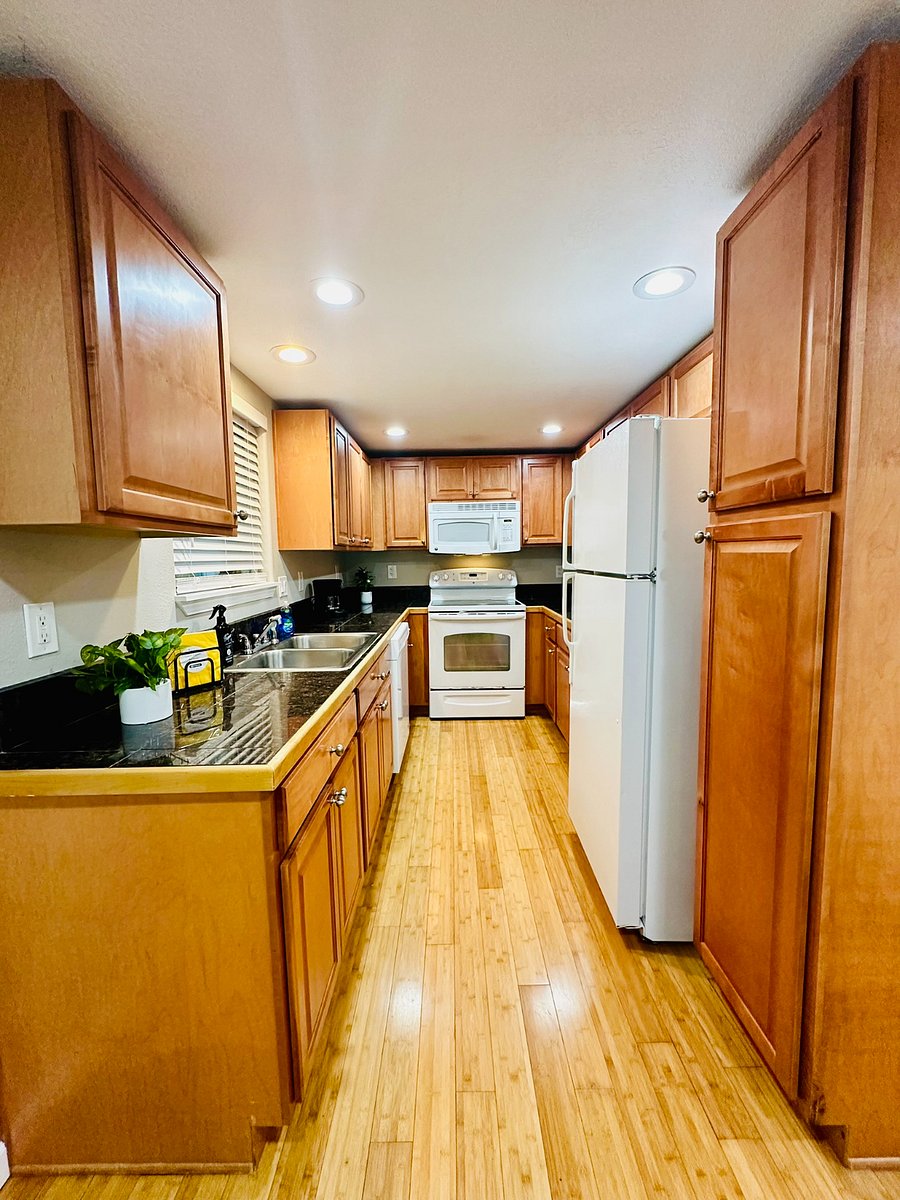 Furnished Finder property 689020_1 photo 4