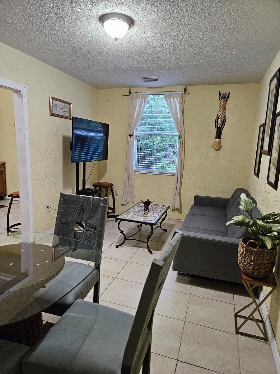 Furnished Finder property 689070_1 photo 3