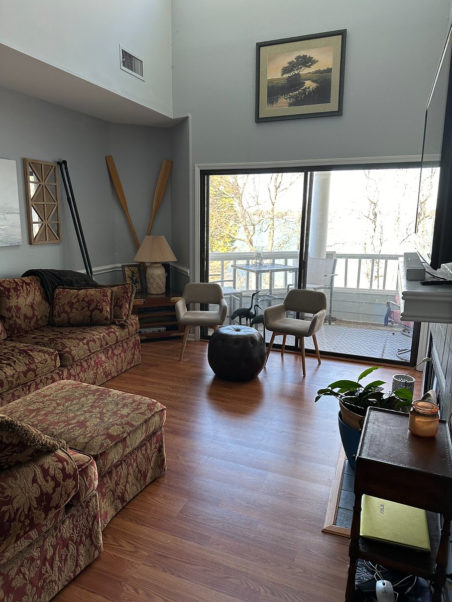 Living Room with great view of Lake Norman