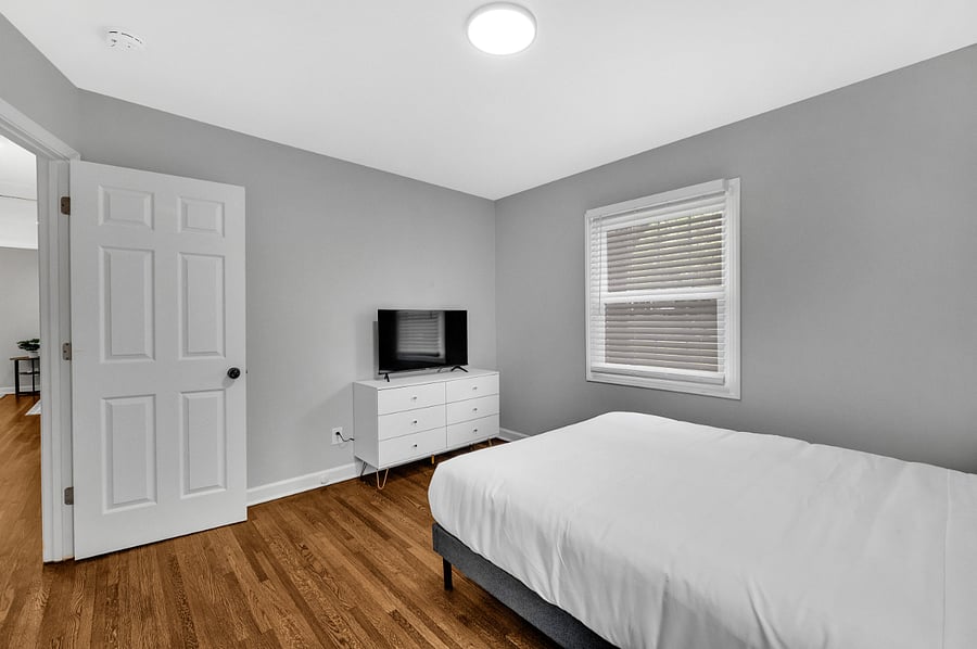 Furnished Finder property 689200_1 photo 17