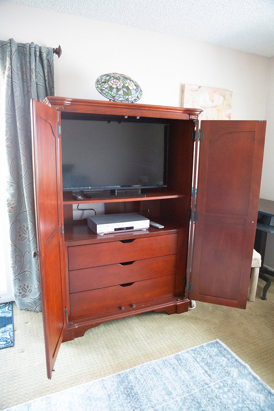 Media Cabinet / Wardrobe