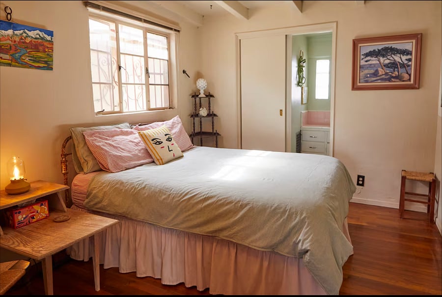 Secondary queen bed