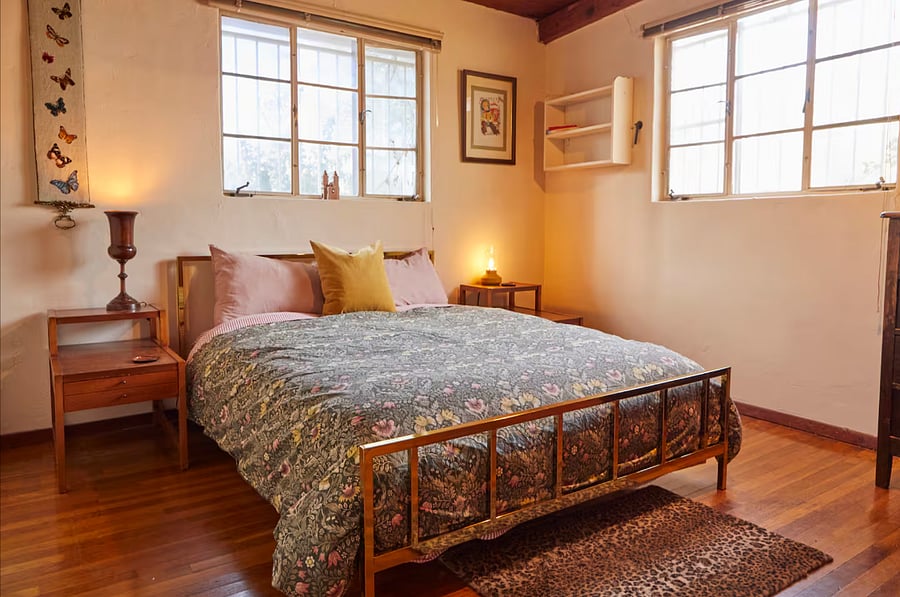Primary queen bed