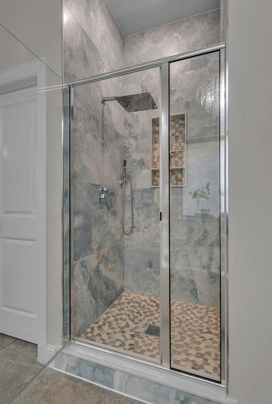 Furnished Finder property 689440_1 photo 23