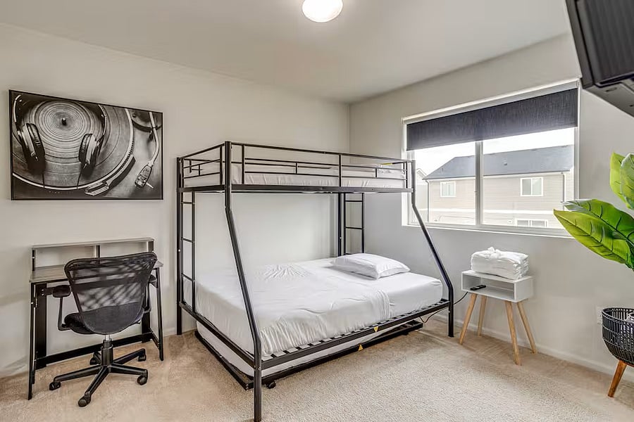 Furnished Finder property 689480_1 photo 8
