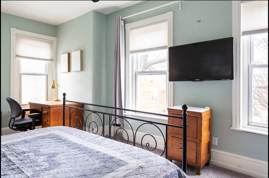 2nd Floor Rear Bedroom - King Size bed; non-shared bathroom available
