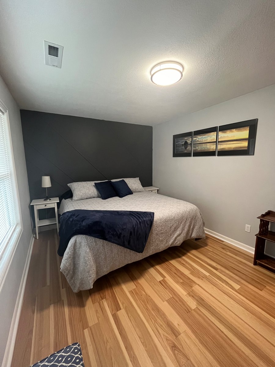 King (Master) Bedroom