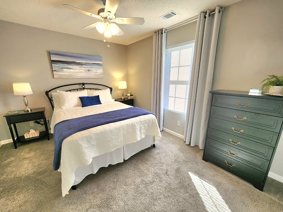 Queen Bed in Room 2 w/USB ports in bedside tables and lights