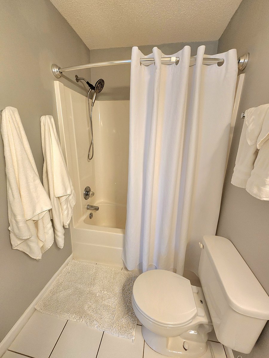 Bathroom for Bedroom 1