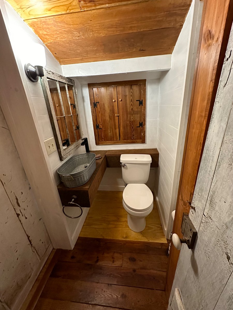 Furnished Finder property 689600_1 photo 15