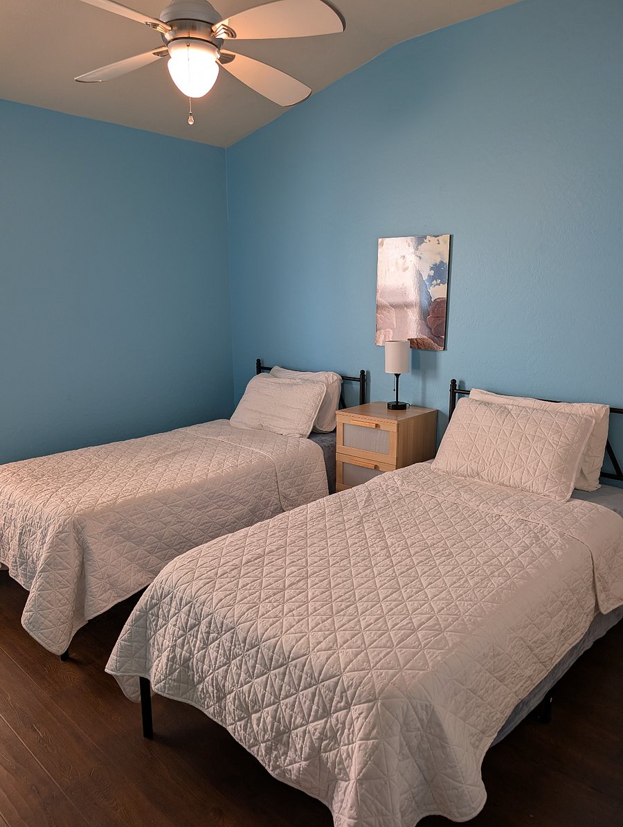 Bedroom 3 Two Twin Beds