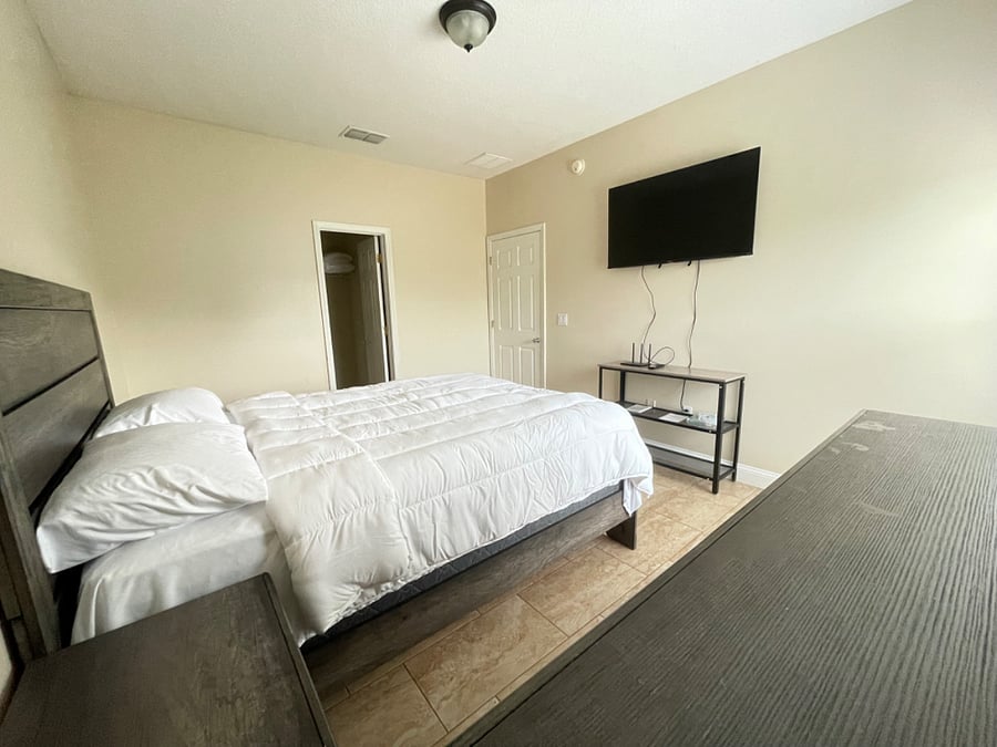 Furnished Finder property 689615_1 photo 5