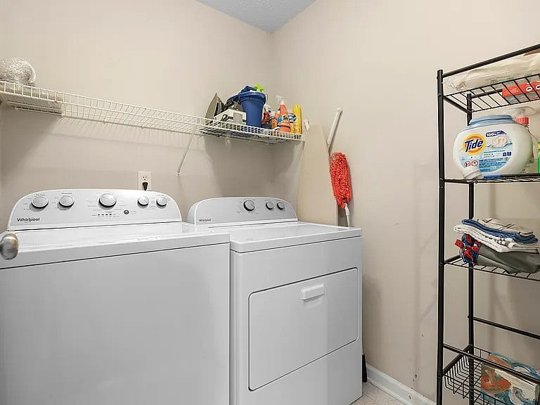 Furnished Finder property 689689_2 photo 24