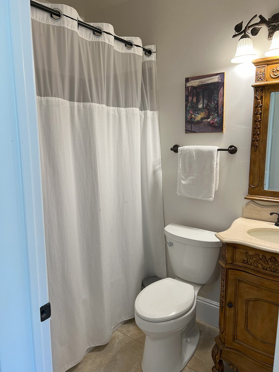 Main floor bedroom 1 ensuite bathroom