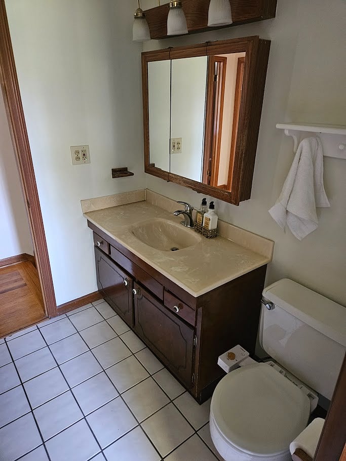 Bathroom vanity