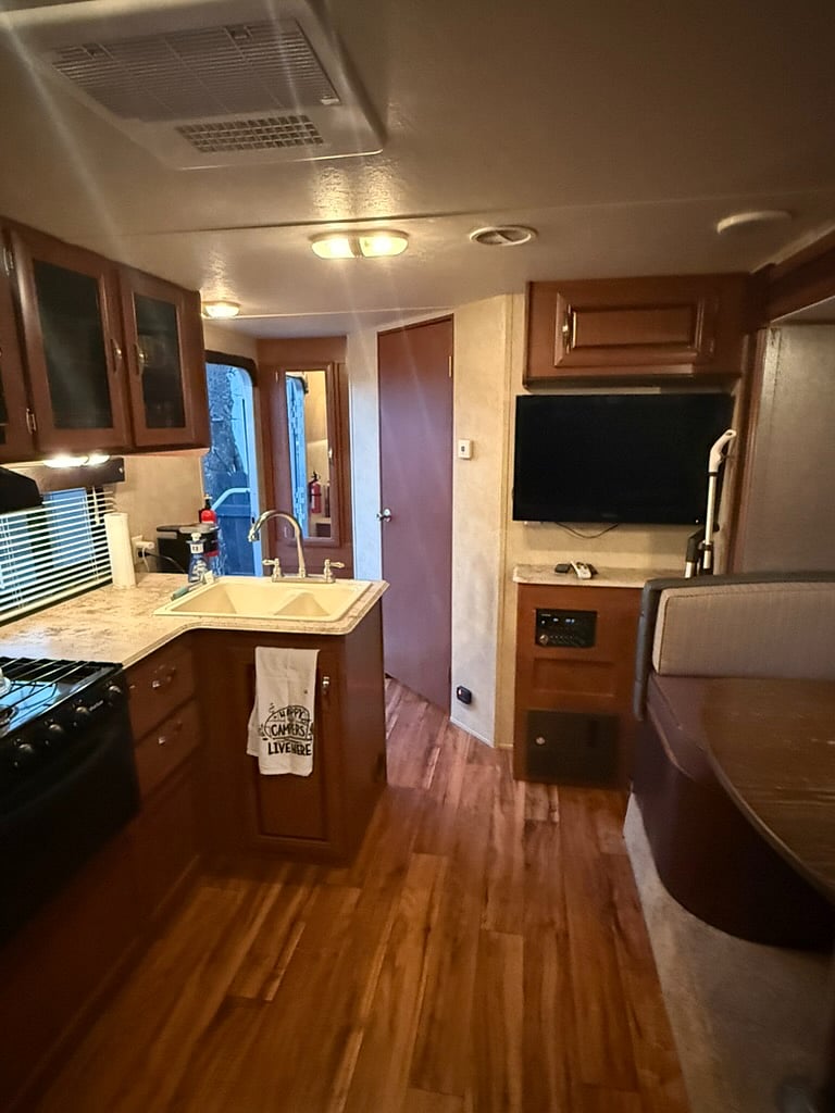 Furnished Finder property 689768_1 photo 9