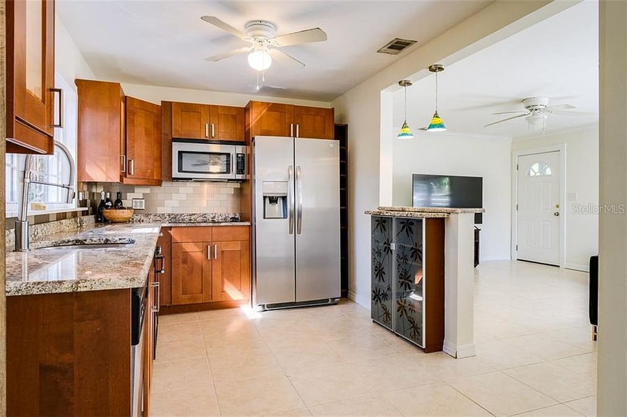 Furnished Finder property 689798_1 photo 2