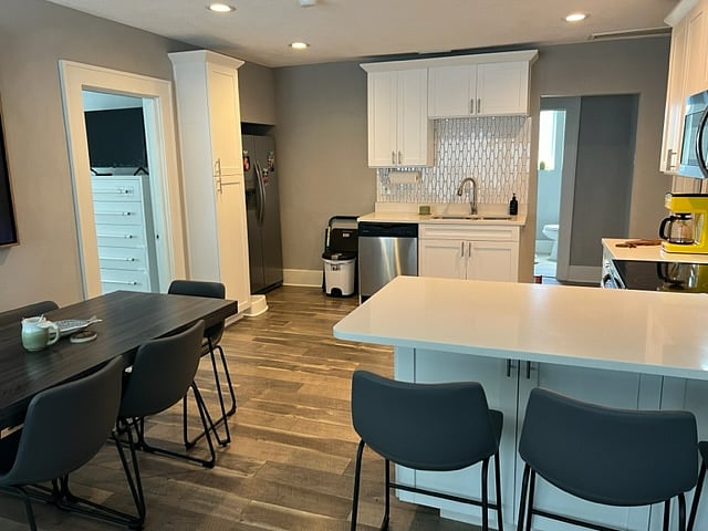 Furnished Finder property 689804_1 photo 12