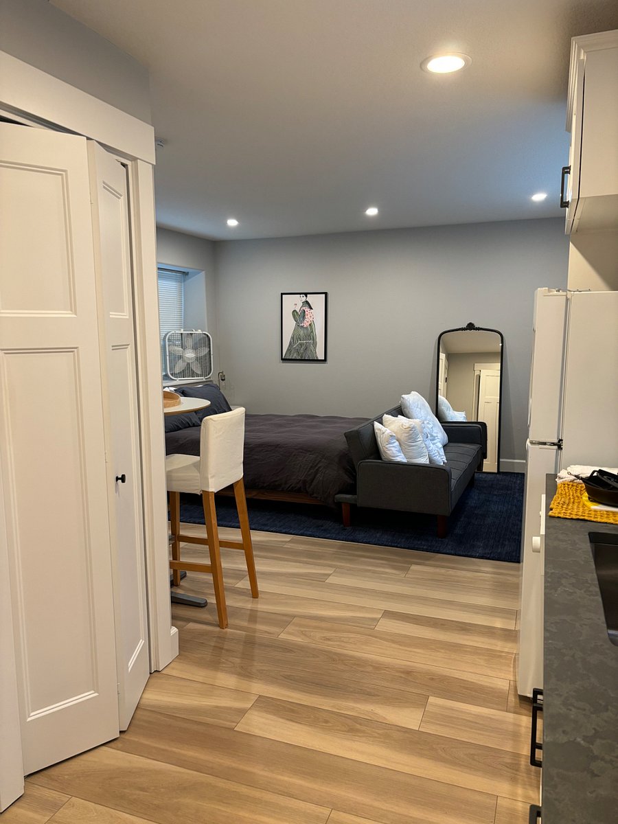 Furnished Finder property 689850_1 photo 11