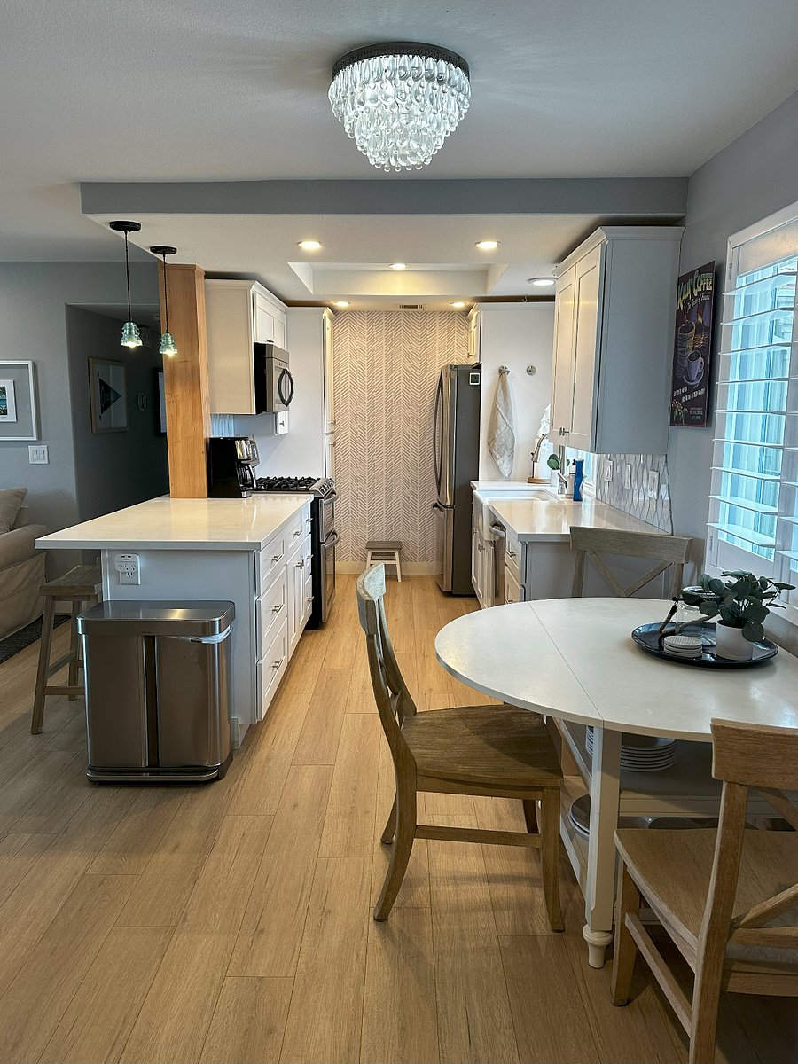 Kitchen with dishwasher, double oven, microwave/convection oven