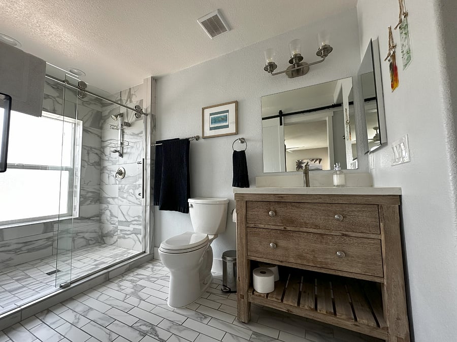 Primary Bedroom In-Suite Bathroom