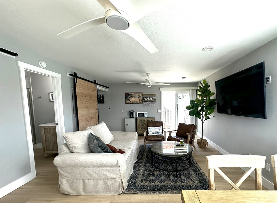 Bonus Room with private entrance/exit