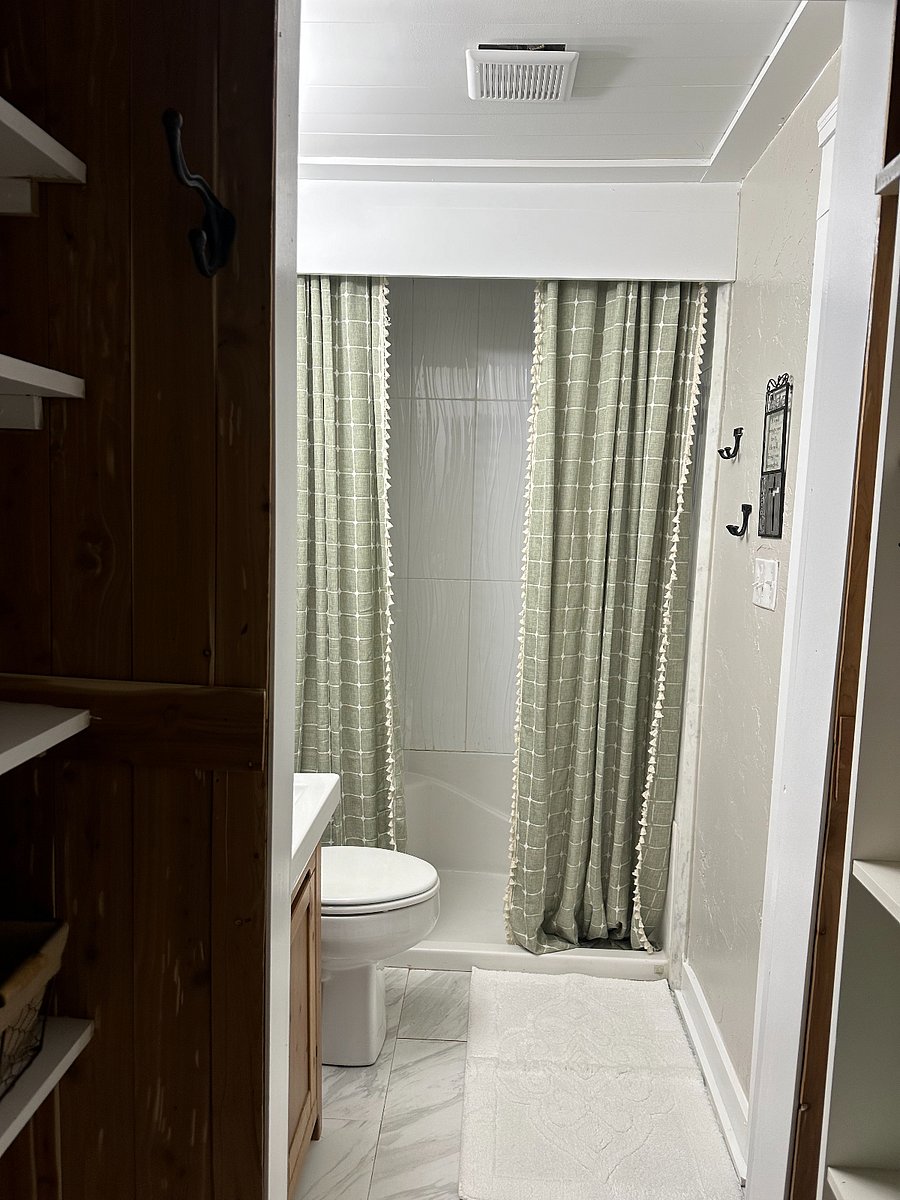 Furnished Finder property 689980_1 photo 24
