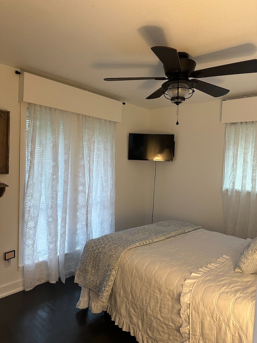 Furnished Finder property 689980_1 photo 26