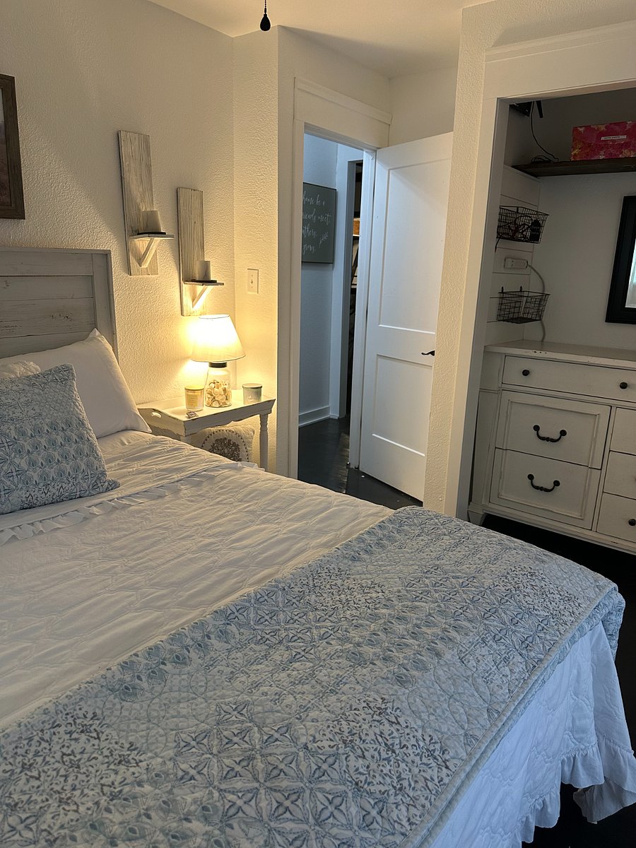 Furnished Finder property 689980_1 photo 27