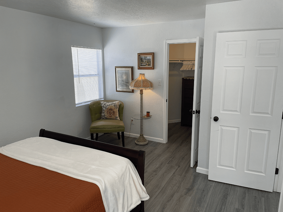 Furnished Finder property 690059_1 photo 15