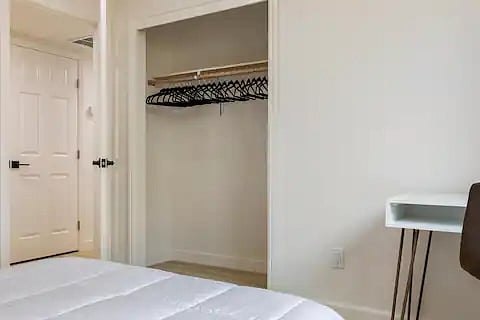 Furnished Finder property 690109_1 photo 31