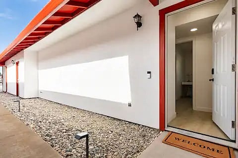Furnished Finder property 690109_1 photo 16