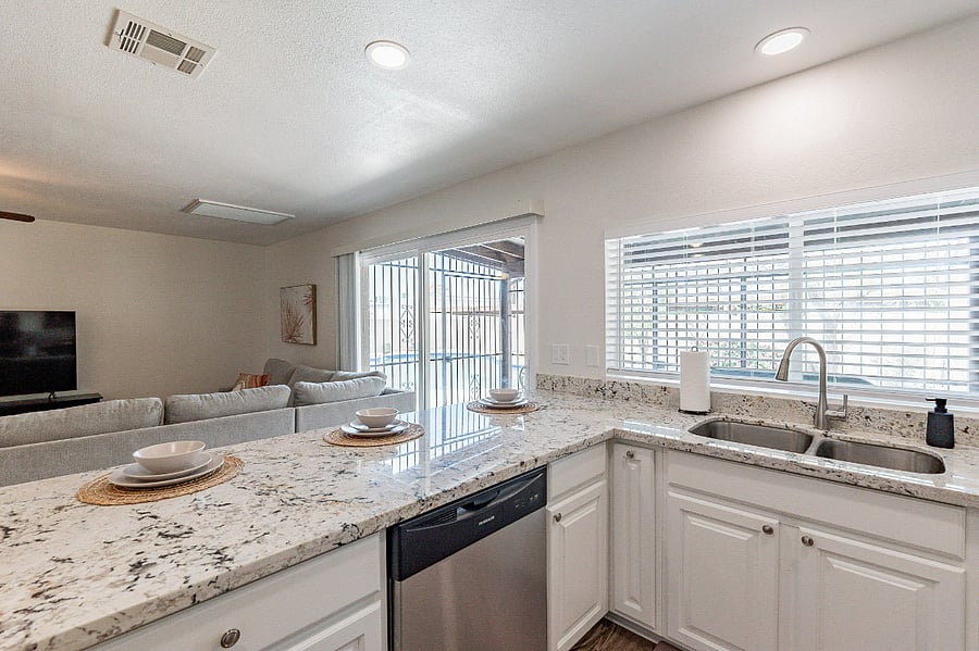 Furnished Finder property 690141_1 photo 15