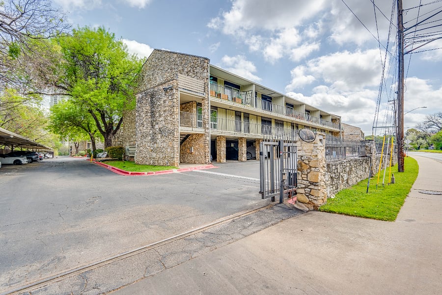 Furnished Finder property 690153_1 photo 21