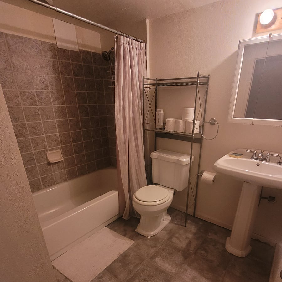 Furnished Finder property 690168_1 photo 3