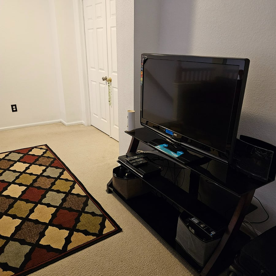 Loft/Office with TV