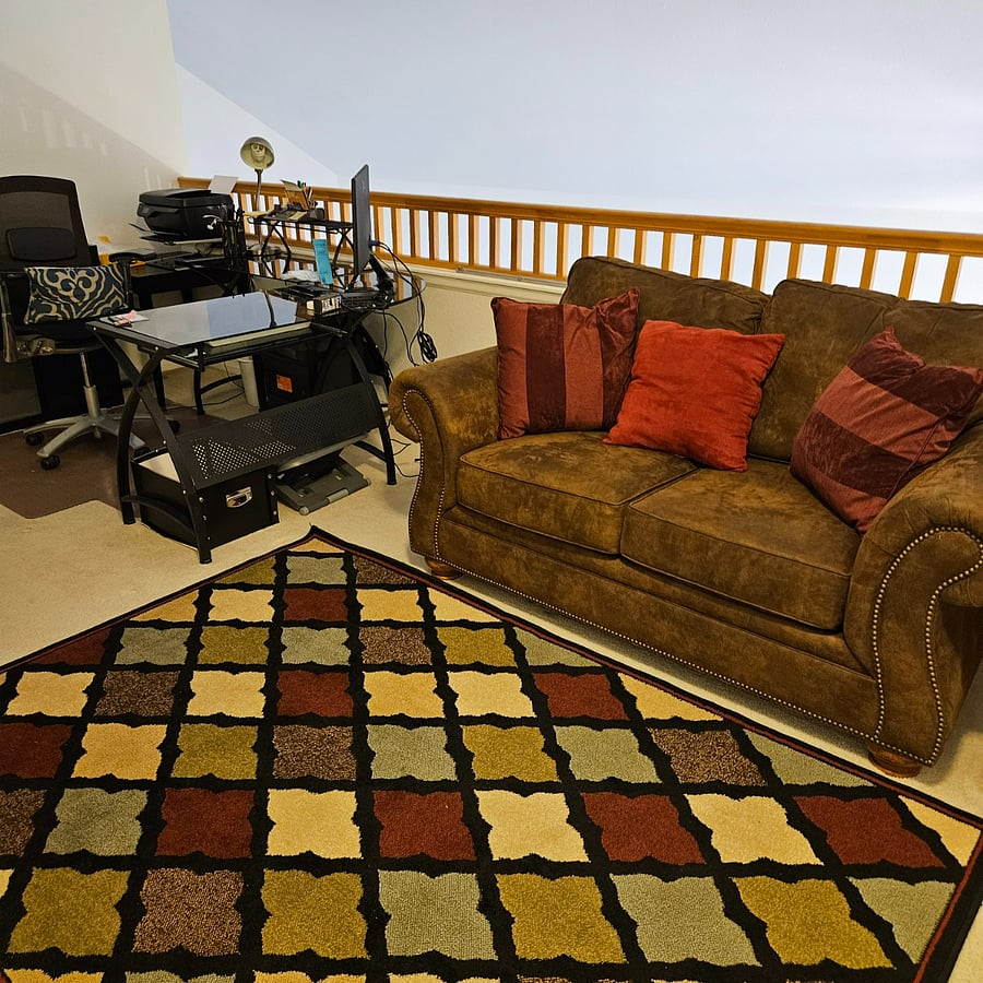 Loft/Office with TV
