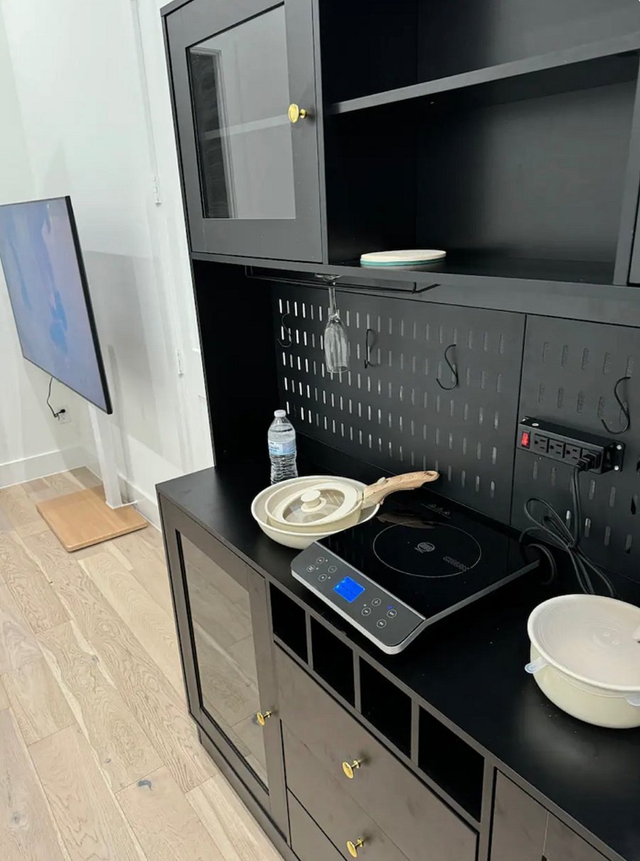 1 stove electric burner in Private 240sqf unit.