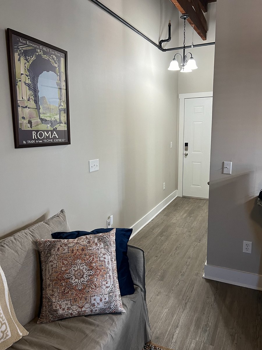 Furnished Finder property 690356_2 photo 5