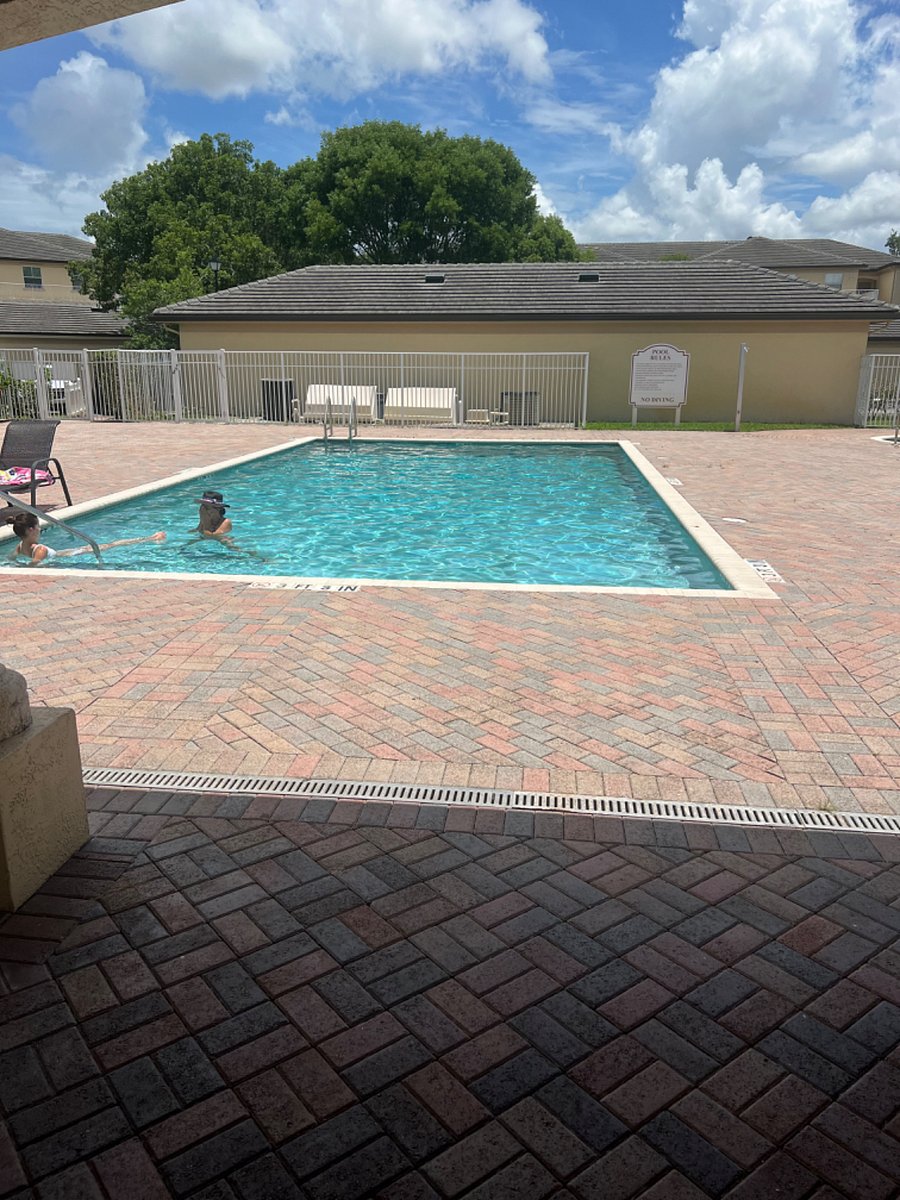 Furnished Finder property 690365_1 photo 8