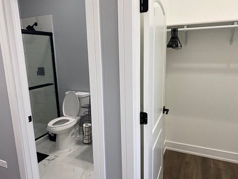 Master Bedroom's Bathroom