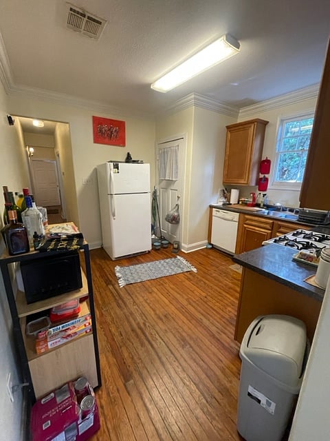 Furnished Finder property 690397_1 photo 3